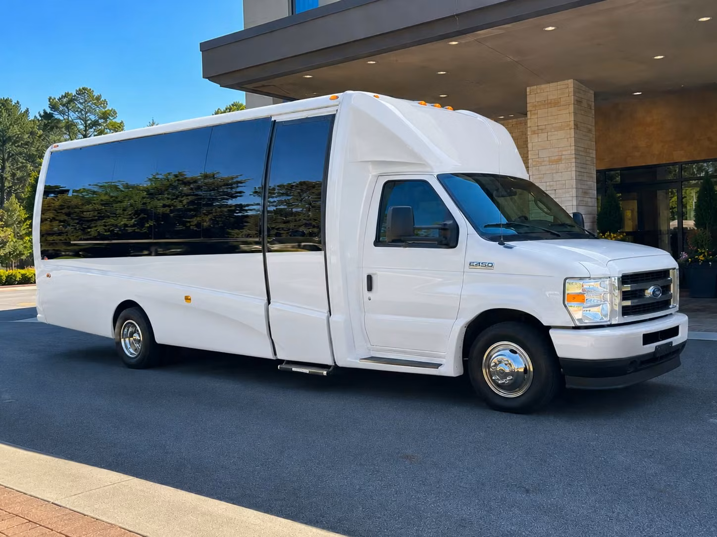 15 passenger minibus