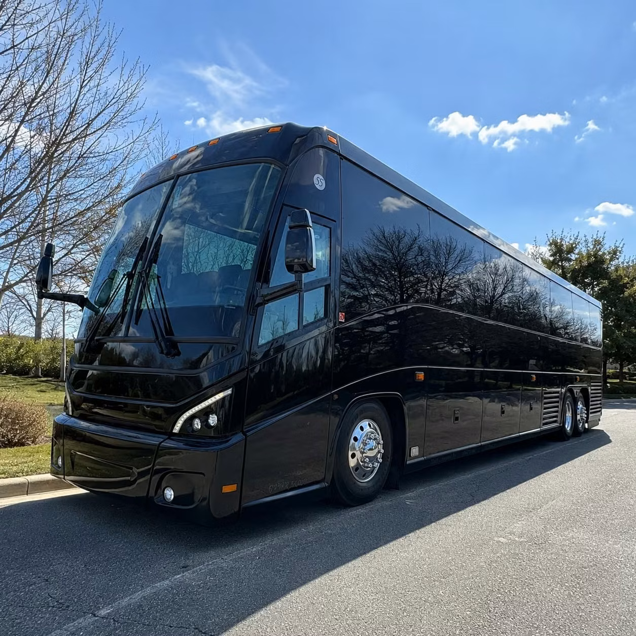 paramount long distance bus rentals