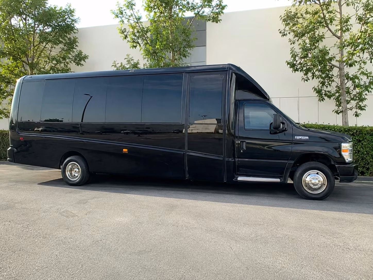 paramount wedding transportation