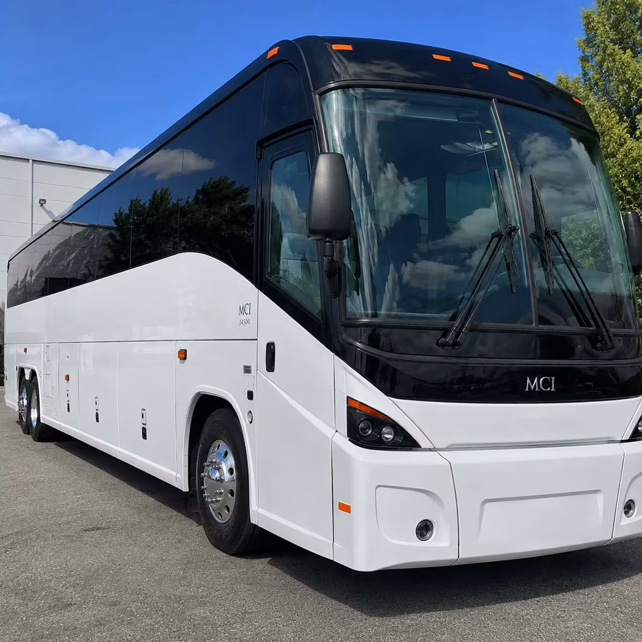 school field trip charter bus rentals in paramount